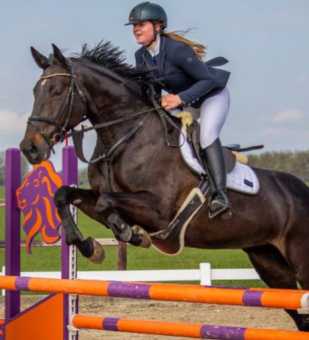 Jasja van Veen en flex chair